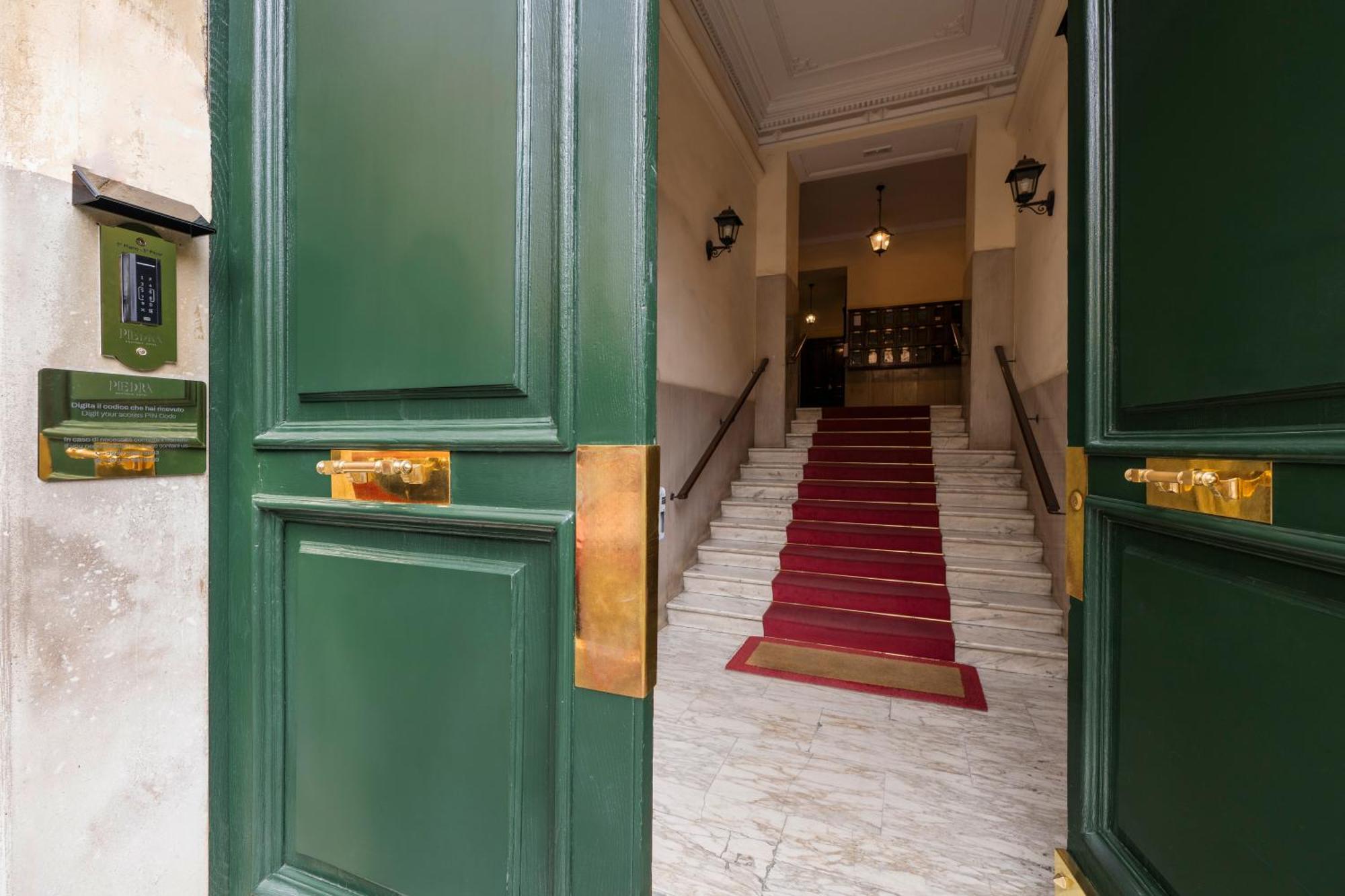 Boutique Hotel Piedra Rome City Centre Bagian luar foto